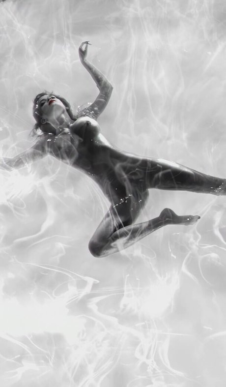 アジアンジム オンリーファンズ アートポルノ 写真