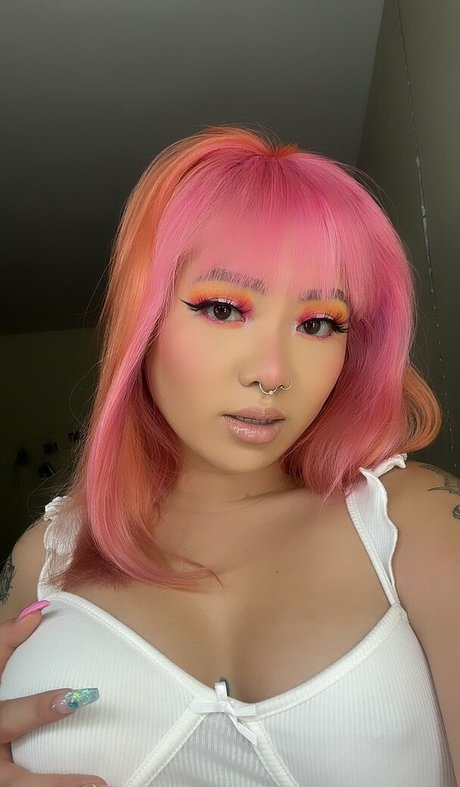 Edmthotiana ポルノスター ホット ギャラリー