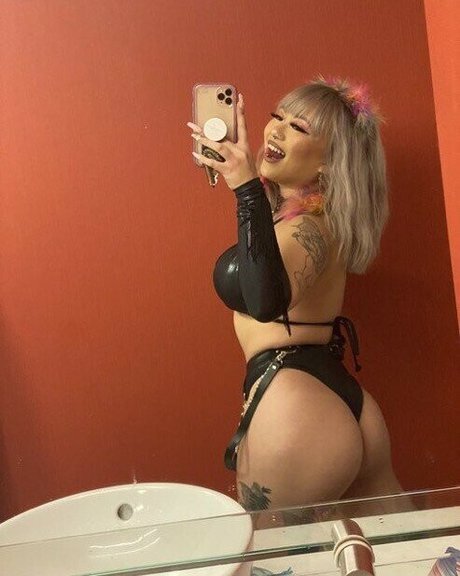 Edmthotiana 完璧な女優 画像