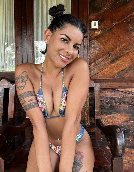 痩せたアジア人ティーン OnlyFans 無料 画像