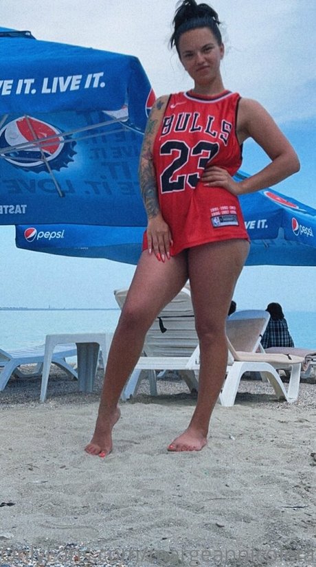 ティーンアナルオンリーファンズ パーフェクト 画像