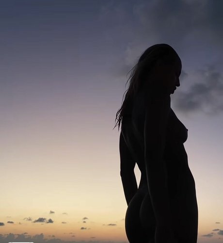 ティーンシーメールオンリーファンズ ポルノグラフィック 写真