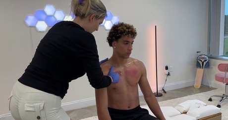 Mondragon Chiropractic 限定モデル 写真