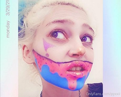 トランスセクシュアルオンリーファンズ ヌード ギャラリー