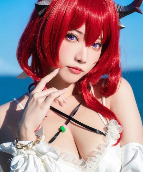 毛深い足のOnlyFans セクシーヌード 写真