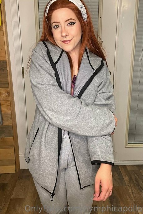 nymphicapollo セクシー女優 写真