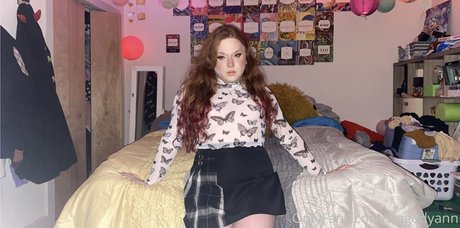 tragedyann ホットなモデル 写真