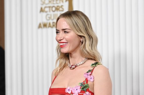 アジアンツインズOnlyFans ホットセクシー 写真