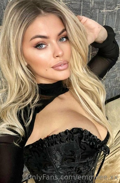 ロシアのお母さんOnlyFans トップ 写真