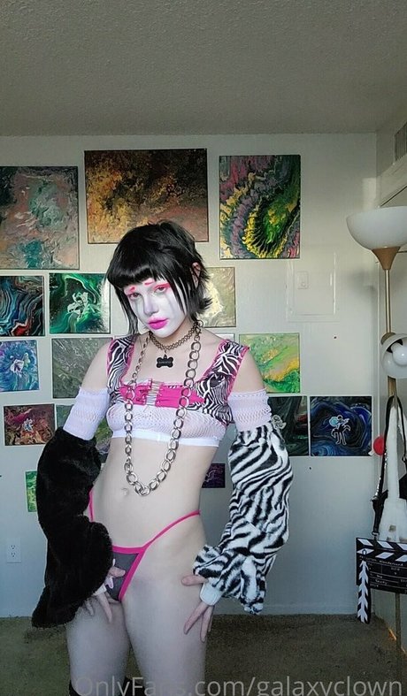 アジア人 ノーPPV オンリーファンズ 美しいヌード アーカイブ