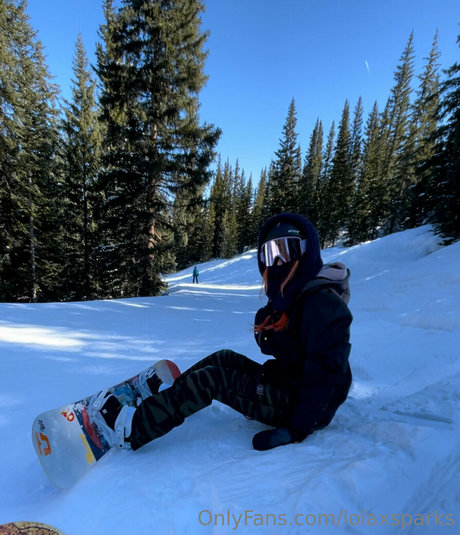 成熟した黒人女性オンリーファンズ ポルノ 画像