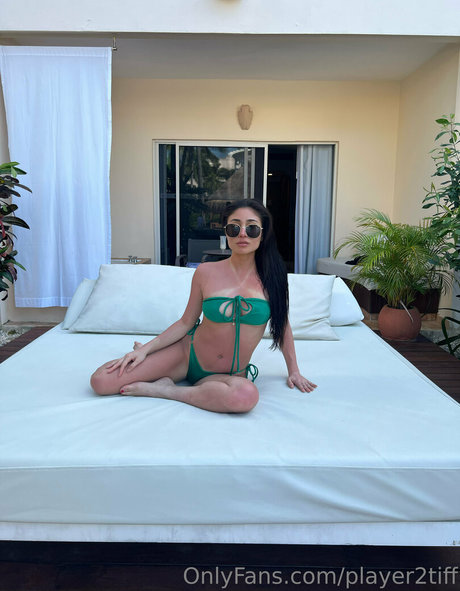 player2tiff ポルノモデル 写真