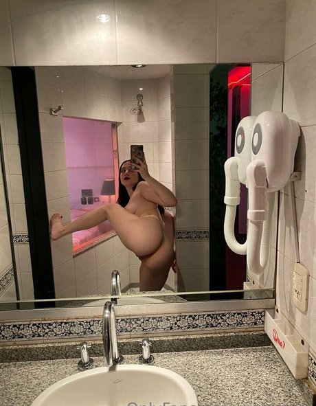 汚れた足オンリーファンズ HD 画像