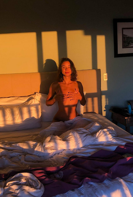 プールファックOnlyFans ヌード アーカイブ