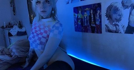 OnlyFansの普及 美しい 画像