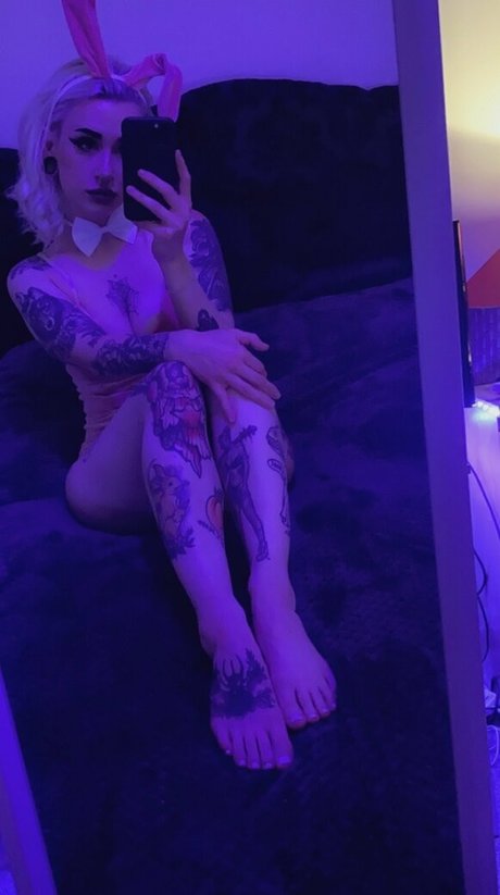 meh danni ポルノスター セクシー 写真