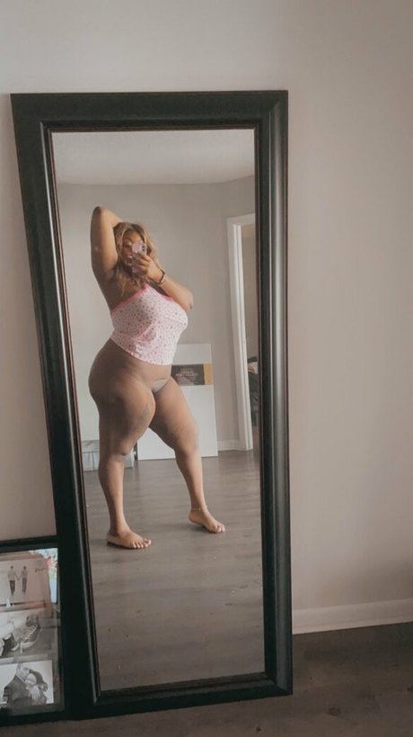 ブラックマジックオンリーファンズ xxx 写真