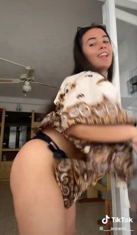 フェイシャルオンリーファンズ 無料セクシー 写真