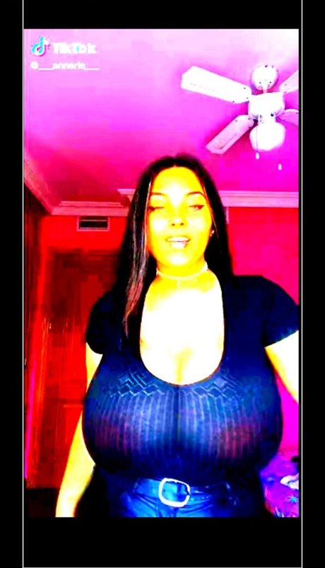 アマチュアヌードオンリーファンズ セクシー 写真