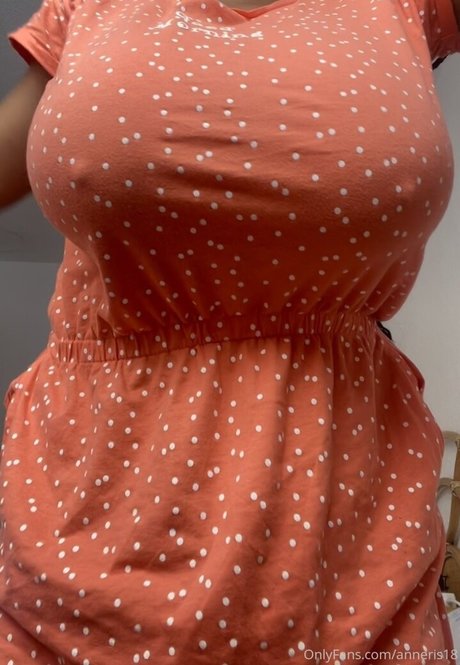 ブロンドビキニOnlyFans ヌード アーカイブ