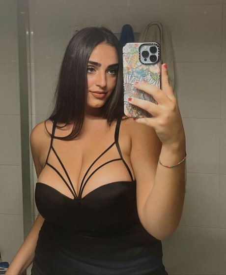 ワークアウト オンリーファンズ セクシーヌード 写真