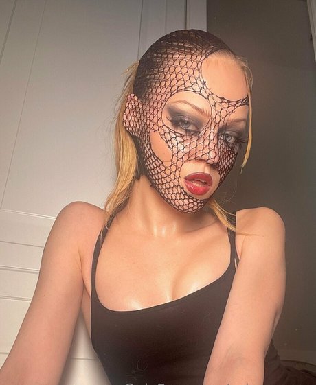 年配の熟女オンリーファンズ 無料 写真