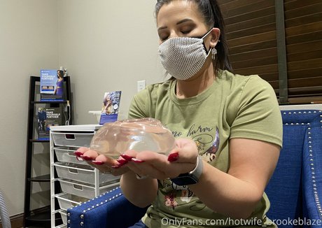 hotwife brookeblaze 素敵なポルノスター 画像