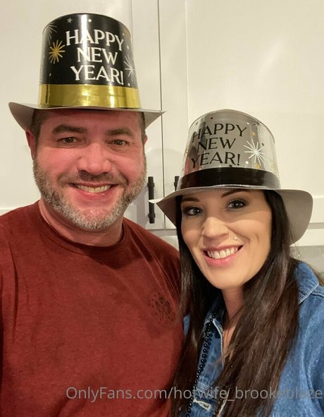 hotwife brookeblaze ヌードモデル 写真