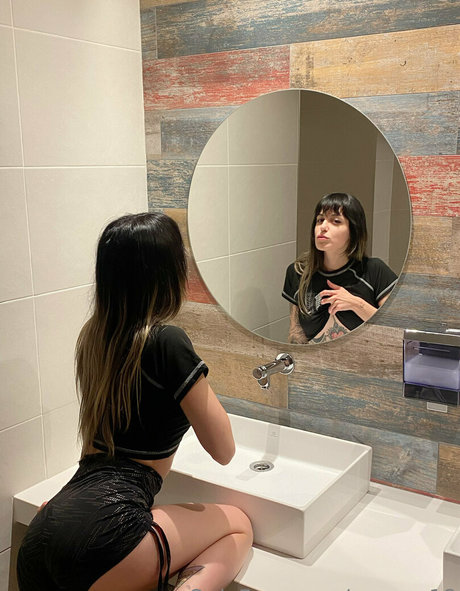 大学生カップルのオンリーファンズ 無料ポルノ 写真