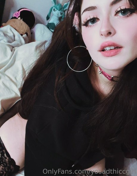 yosadthiccgirl エロティック女優 写真