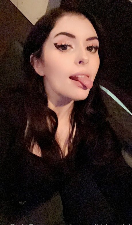 yosadthiccgirl 完璧なスター 写真