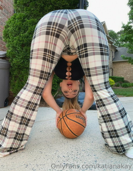 マイクロTバックOnlyFans トップ 写真