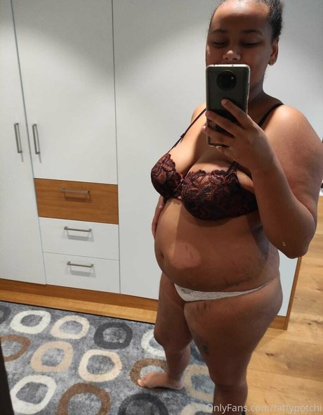 fattypotchi ヌードスター 写真