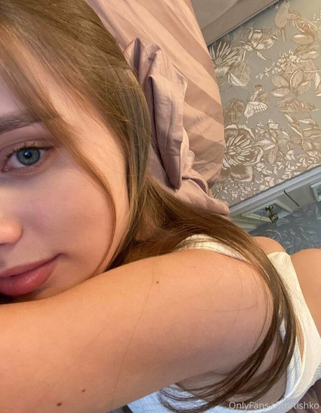 Victoria Tisshko トップスター 写真