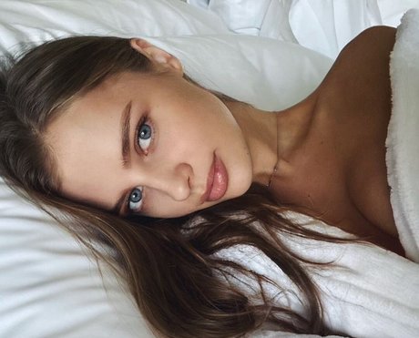 Victoria Tisshko エロティックなスター ギャラリー