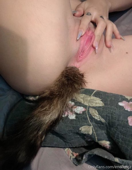 Endilolita ポルノスター 写真