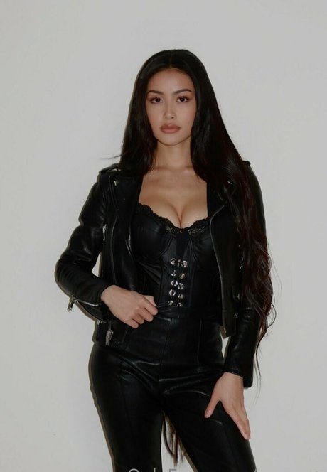 eyoung アートポルノスター 写真