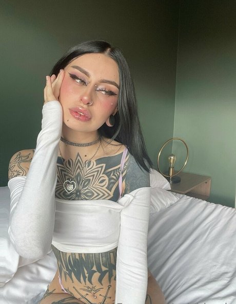 大学生のオンリーファンズ HD 写真