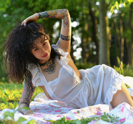 bigcatmia 女優 画像