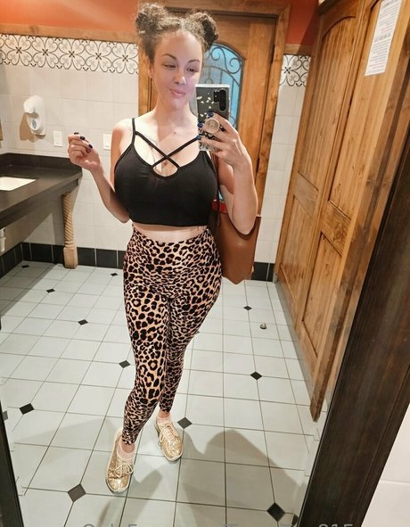 texastwo81freezy ポルノスター 独占 写真