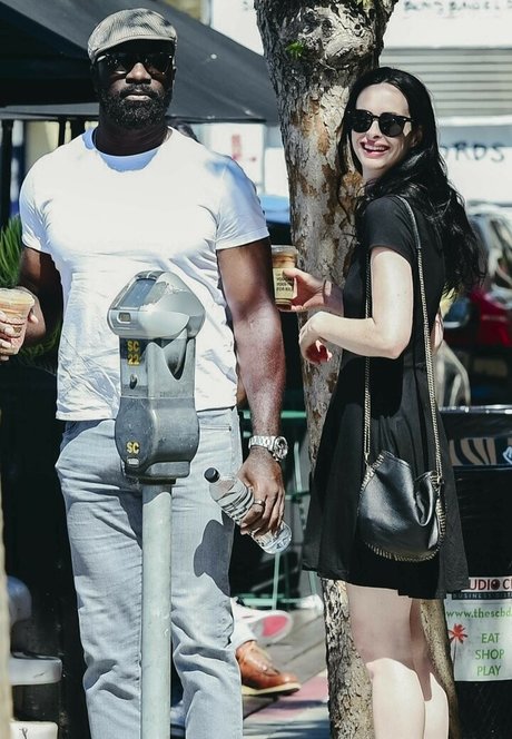 Krysten Ritter 裸モデル アーカイブ