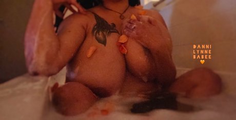 スマイルオンリーファンズ アダルト 画像