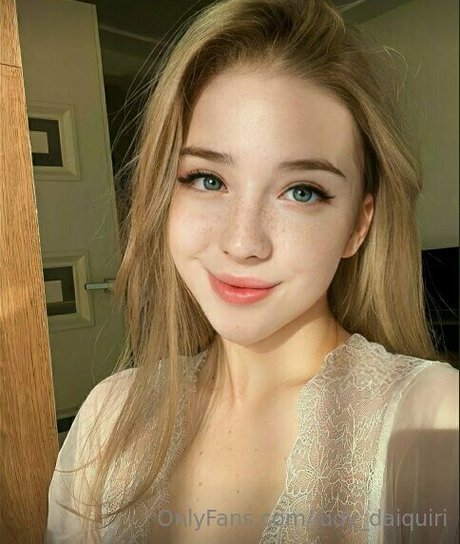 ジムガールズオンリーファンズ アートポルノ 画像