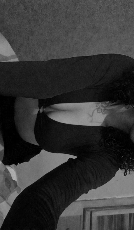 Sah Santtos_ 完璧なモデル 写真