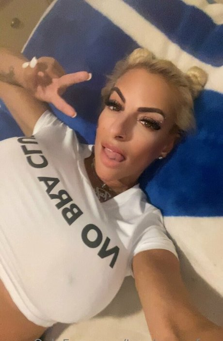 taystevensfree ヌードモデル ギャラリー