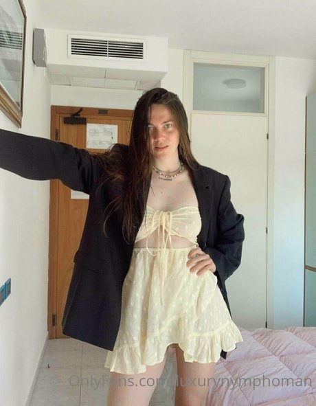 aminavalentino セックス女優 画像