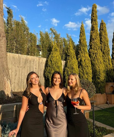 かわいいシーメールオンリーファンズ セクシーxxx ギャラリー