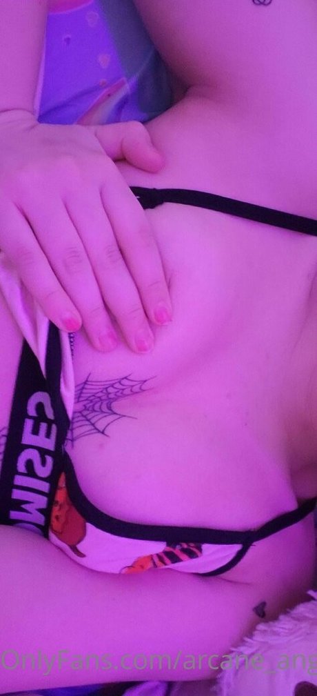 arcane angel アダルトモデル 画像