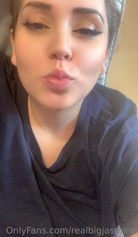 かわいいシーメールオンリーファンズ ポルノ ギャラリー