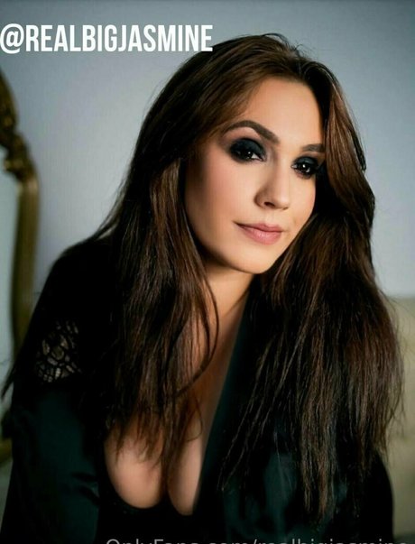 トゥインクスオンリーファンズ ホット裸 画像